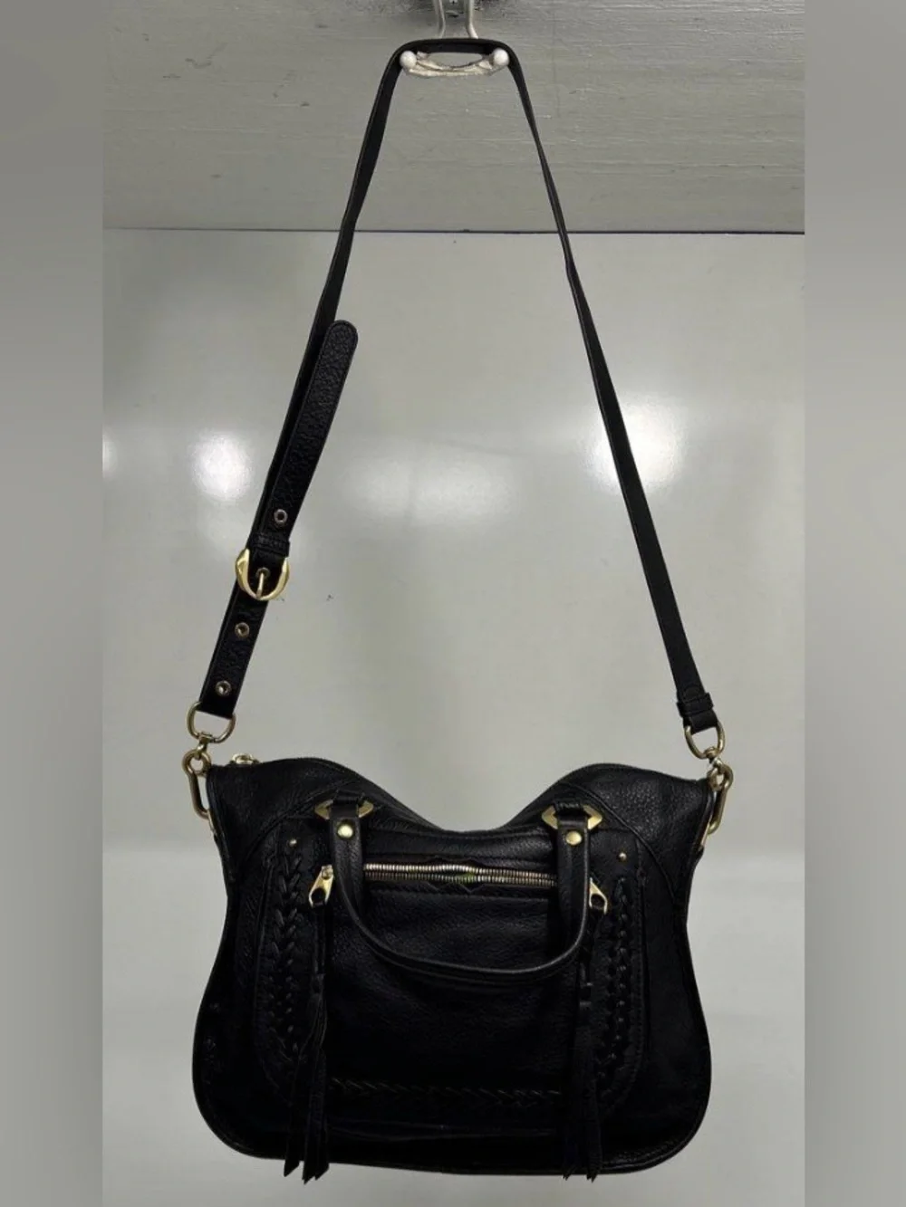 Oryani, Classic Black Leather Shoulder Bag with Gold Accents, like new - Picture 4 of 4